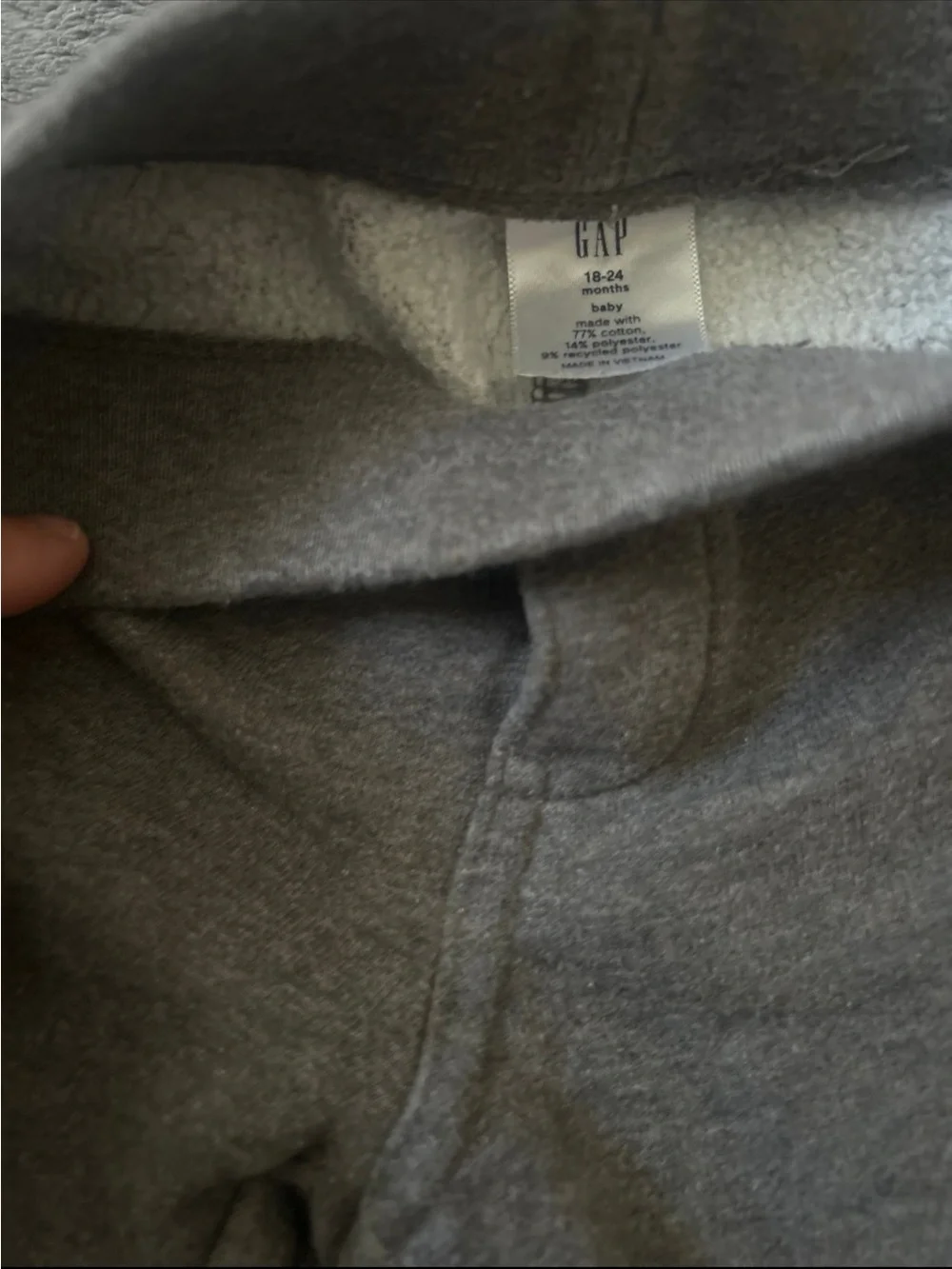 Boy’s Old Navy bundle 18-24m